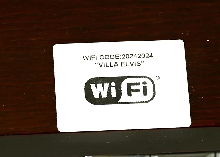 Elvis Appartamento Sarandë